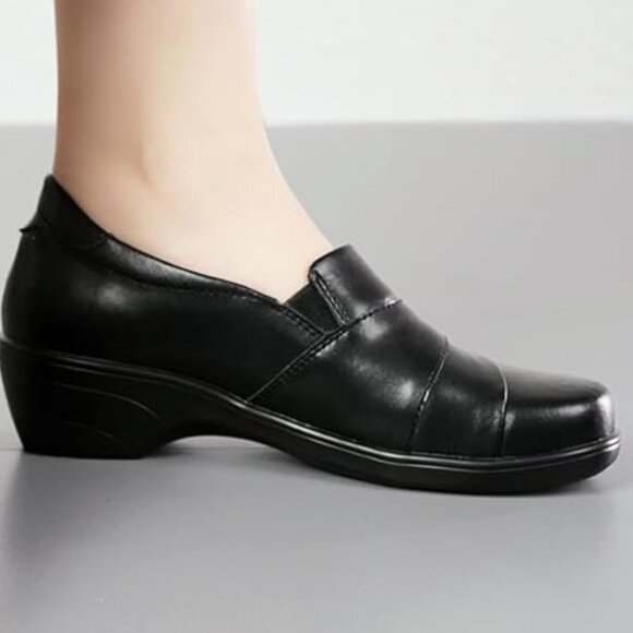 NIB (7) Women's Loafer Comfort Leather Slip On Dress Shoes - Picture 3 of 6